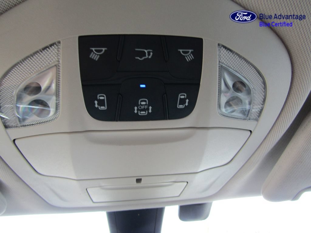 Used 2017 Chrysler Pacifica Touring Plus w/ Tire & Wheel Group FWD image 42