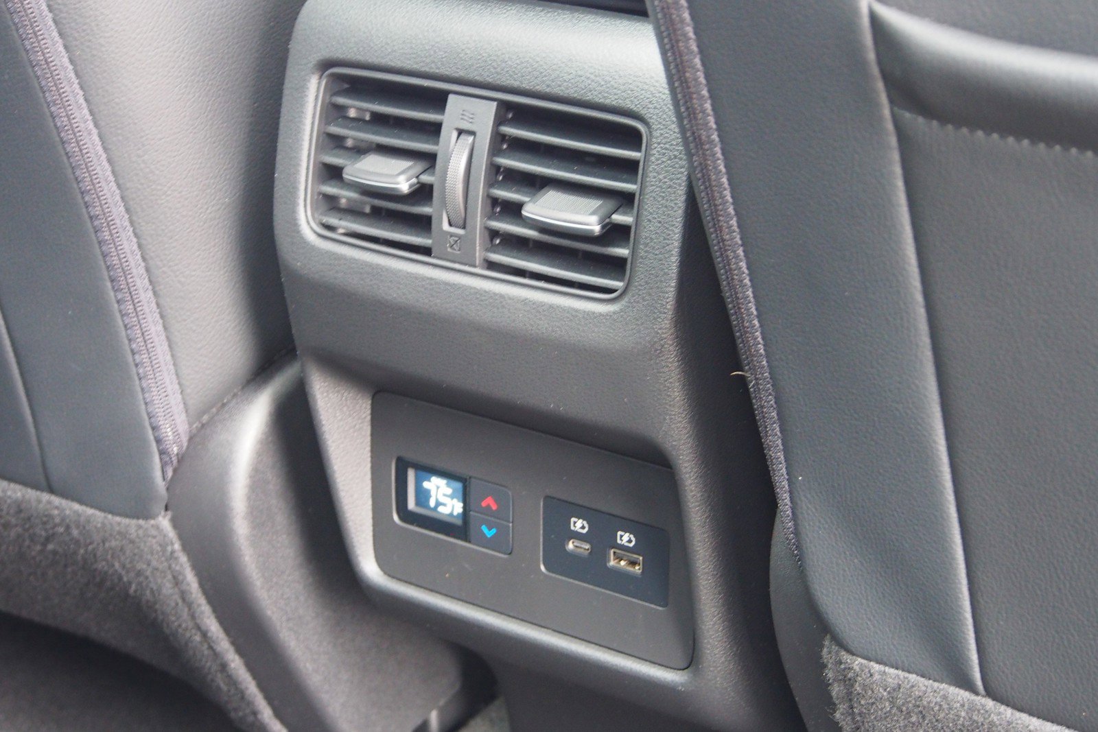 Used 2021 Nissan Rogue SL w/ Premium Package image 15