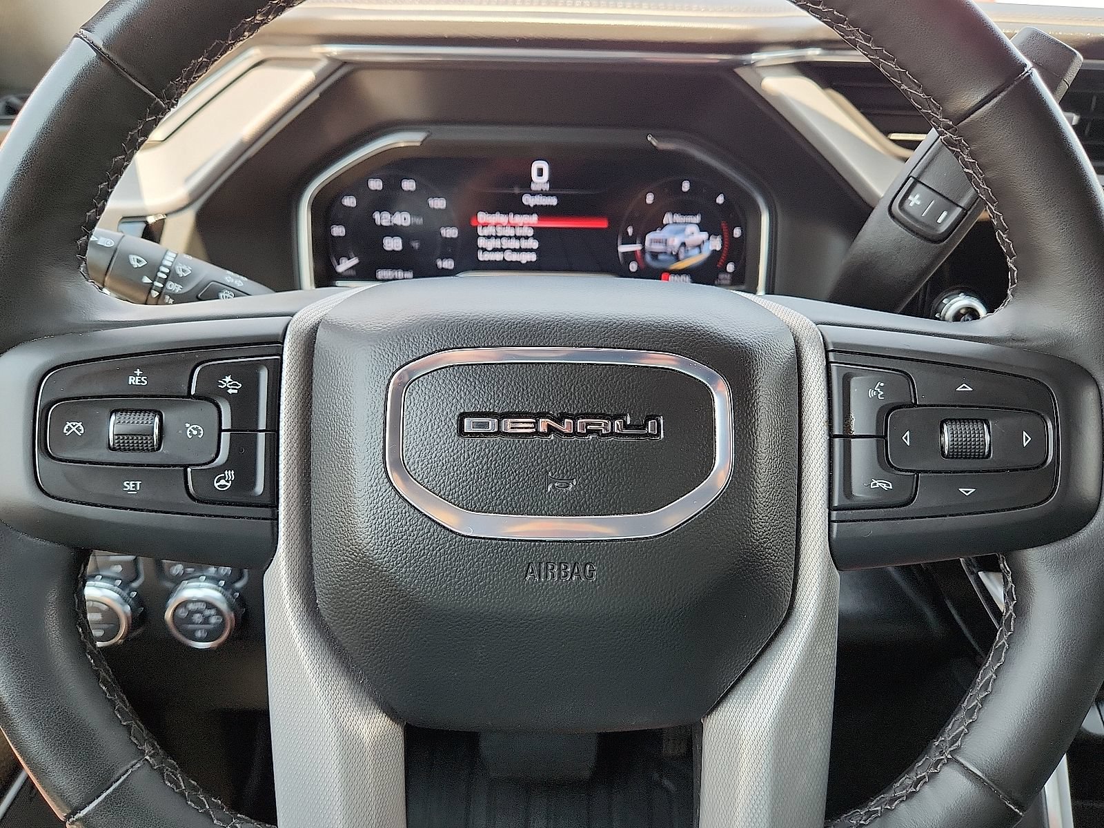 Used 2025 GMC Sierra 2500 Denali w/ Denali Reserve Package AWD/4WD image 25