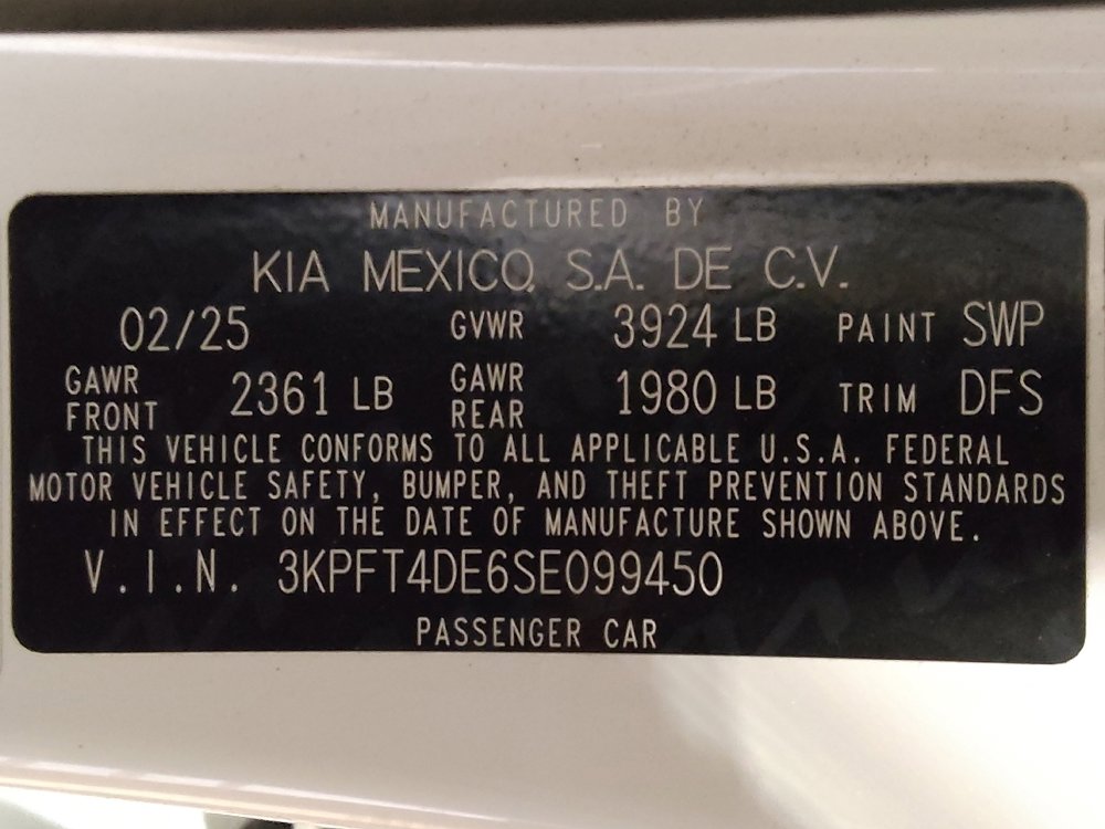 Used 2025 Kia K4 LXS image 33