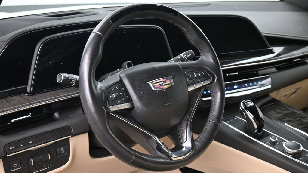 Used 2023 Cadillac Escalade Premium Luxury w/ Performance Package RWD image 10