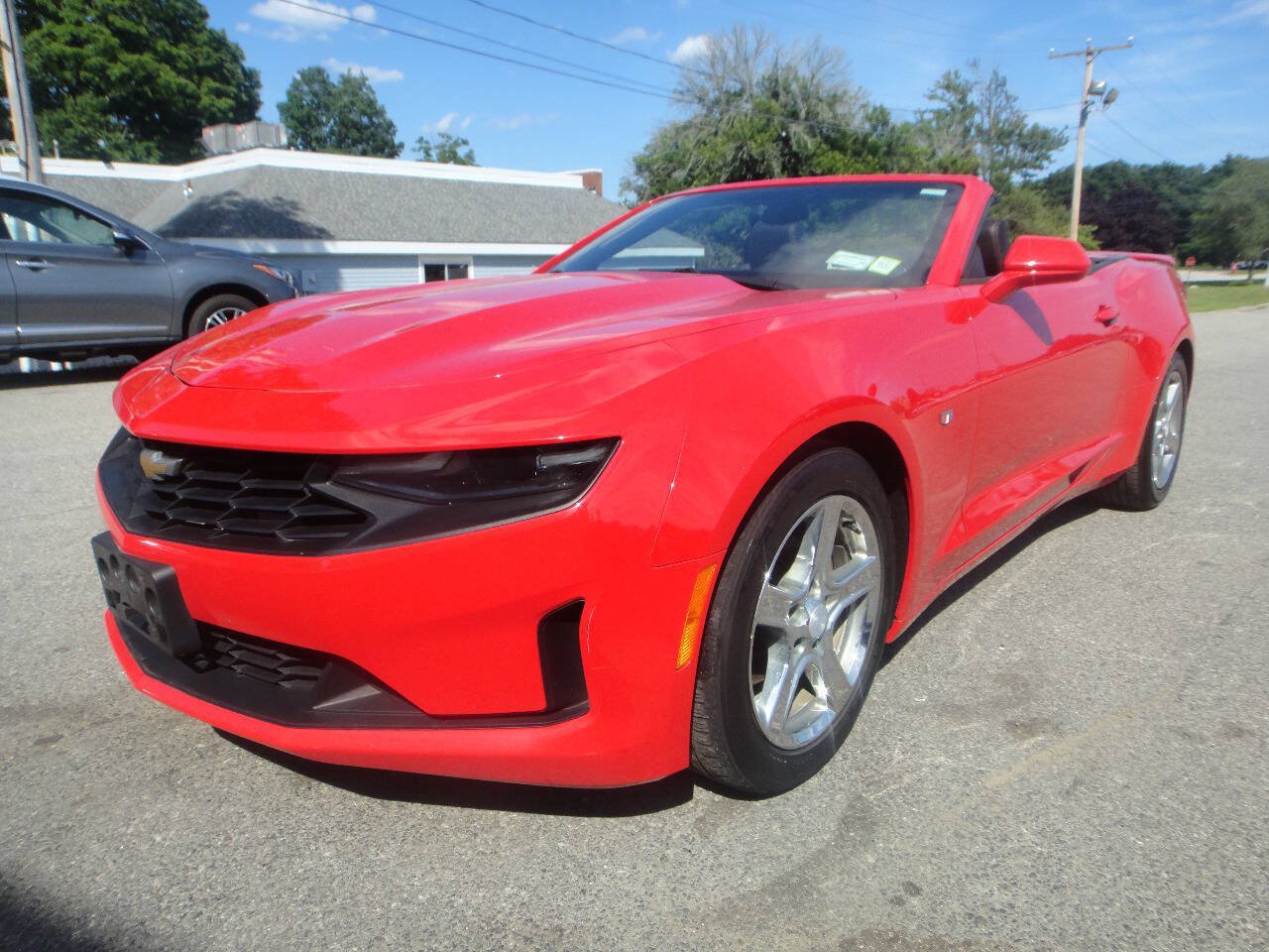 Used 2019 Chevrolet Camaro LT RWD image 1