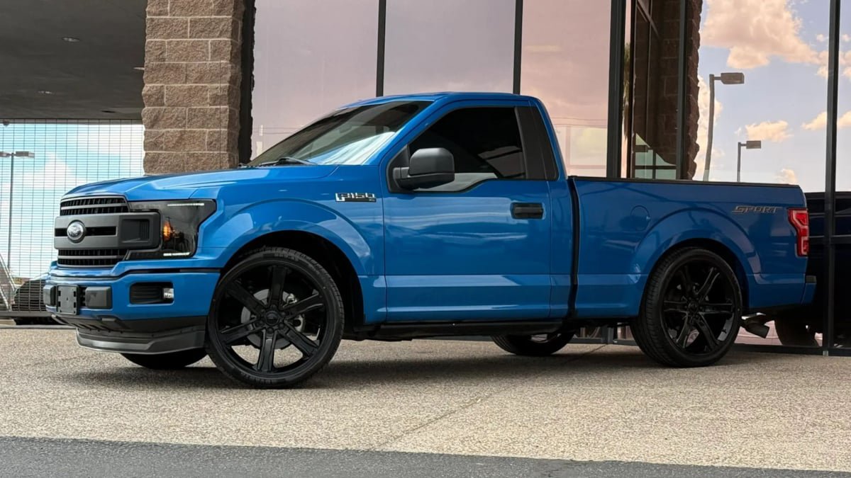 Used 2019 Ford F150 XL w/ Equipment Group 101A Mid RWD image 3