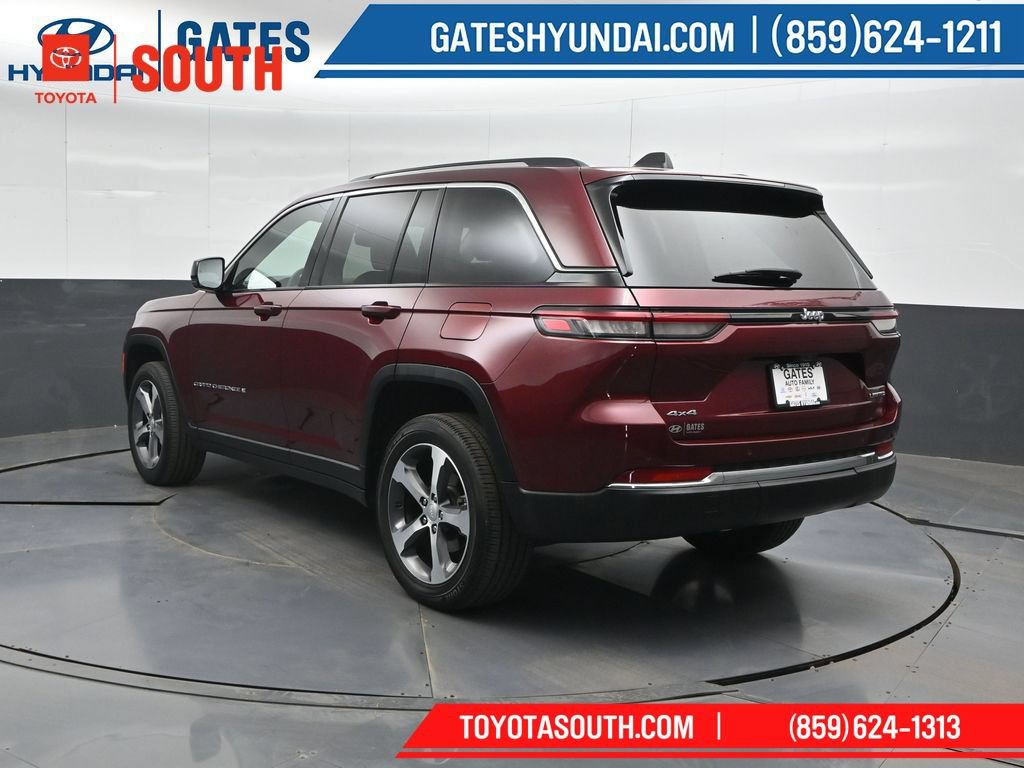 Used 2023 Jeep Grand Cherokee Limited AWD/4WD image 8