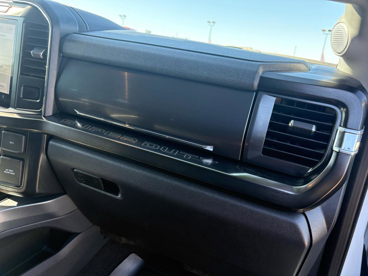 Used 2023 Ford F350 Lariat w/ Lariat Ultimate Package image 50