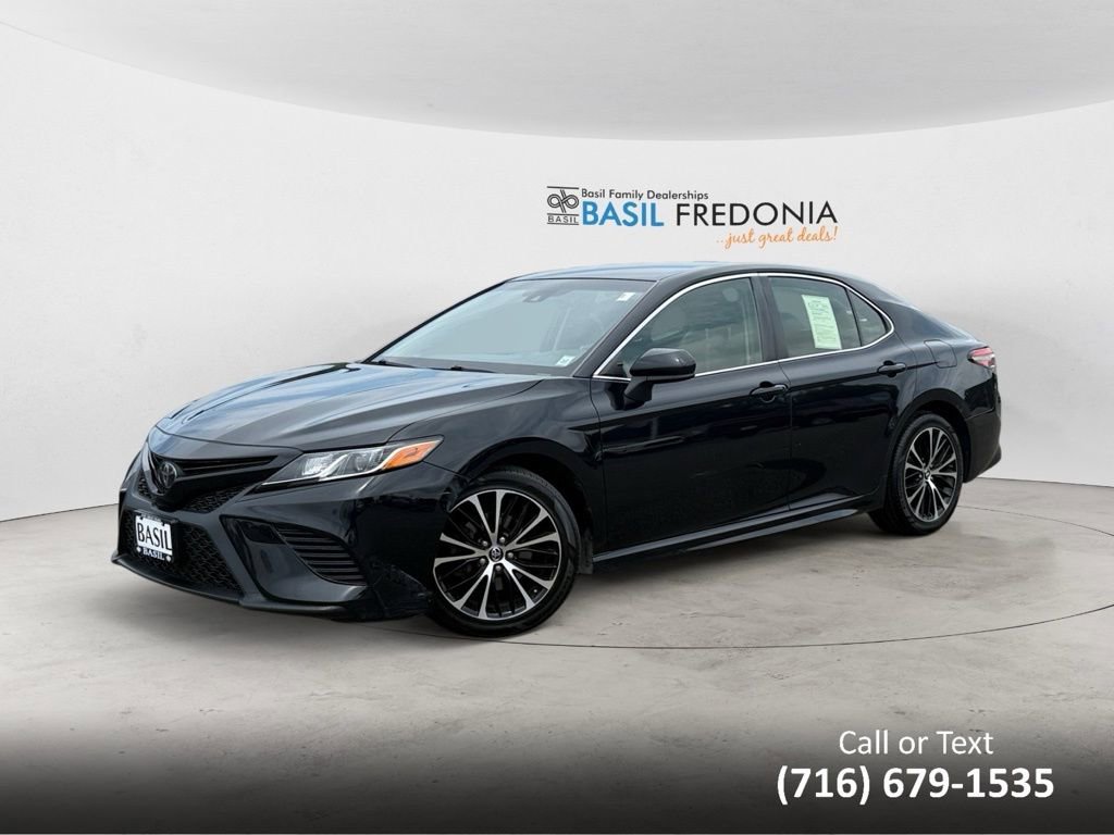 Used 2018 Toyota Camry SE