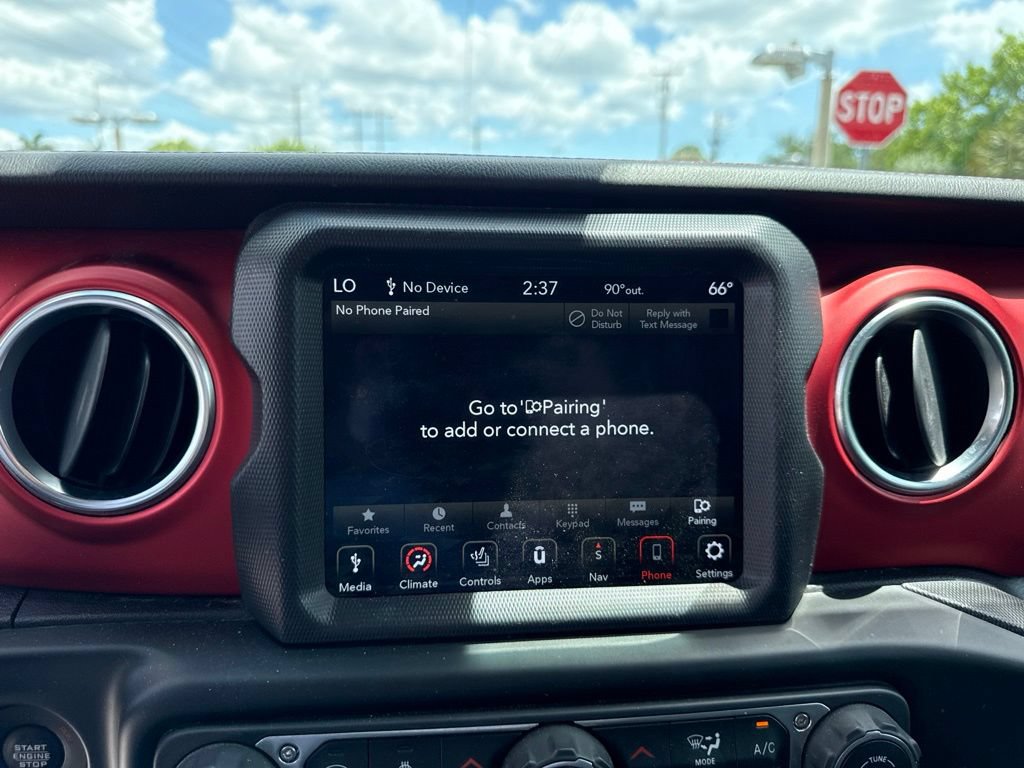 Used 2020 Jeep Gladiator Rubicon w/ Dual Top Group AWD/4WD image 25
