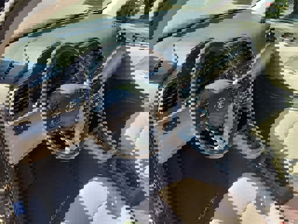 Used 2020 Hyundai Elantra Value Edition image 23