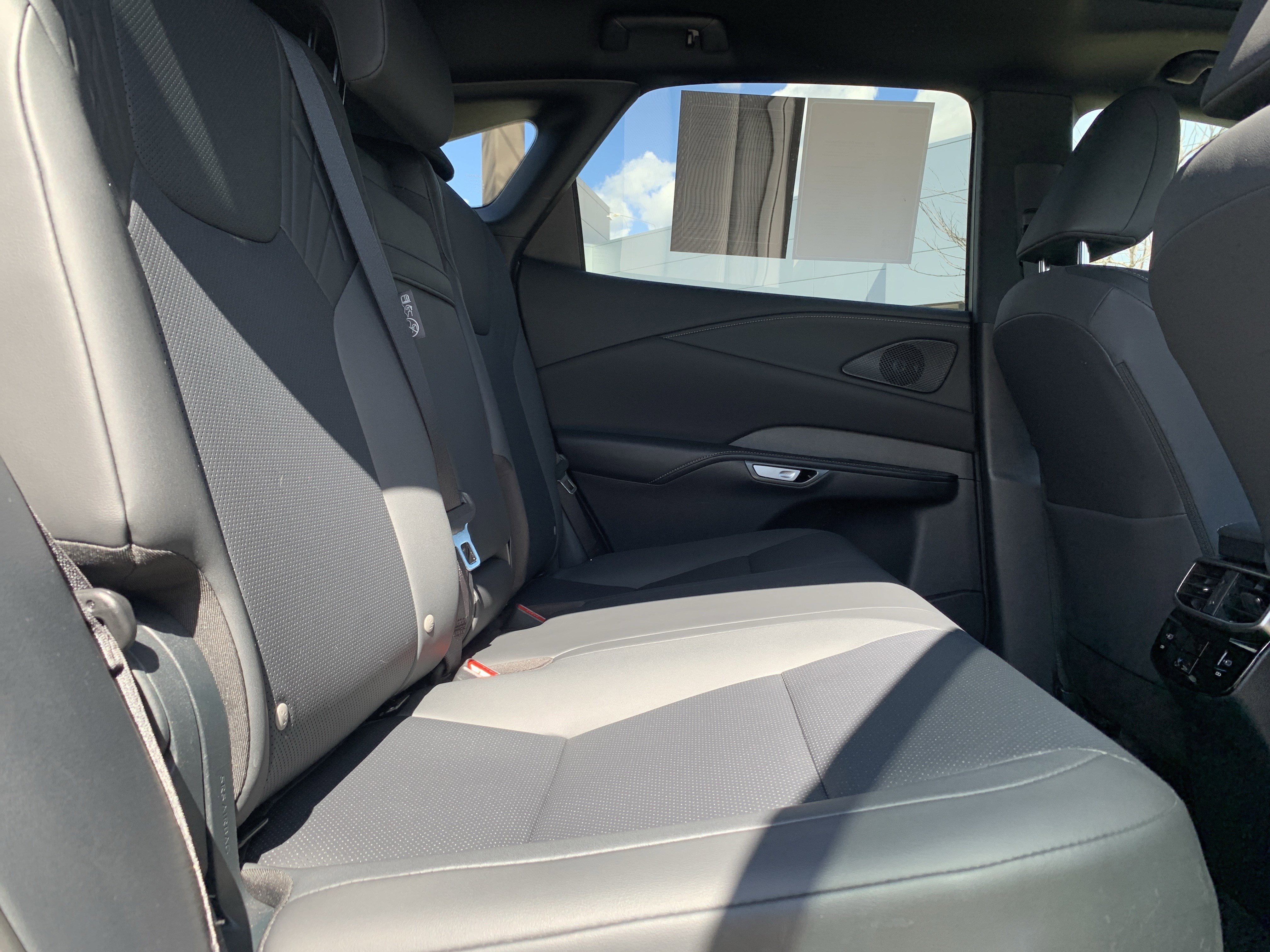 Certified 2025 Lexus RX 350 Premium w/ Accessory Package (Z1) image 20