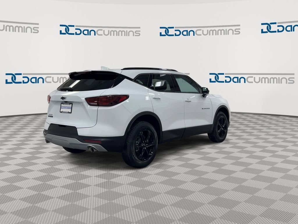 New 2026 Chevrolet Blazer LT w/ Midnight/Sport Edition FWD image 8