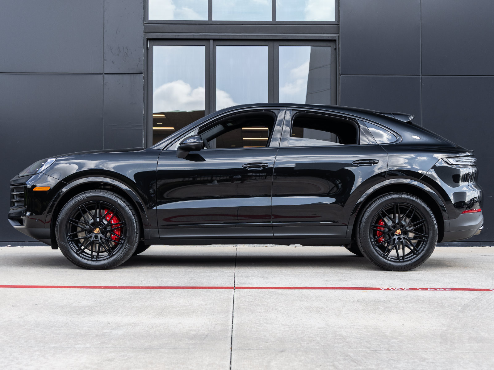 New 2026 Porsche Cayenne S AWD/4WD image 2