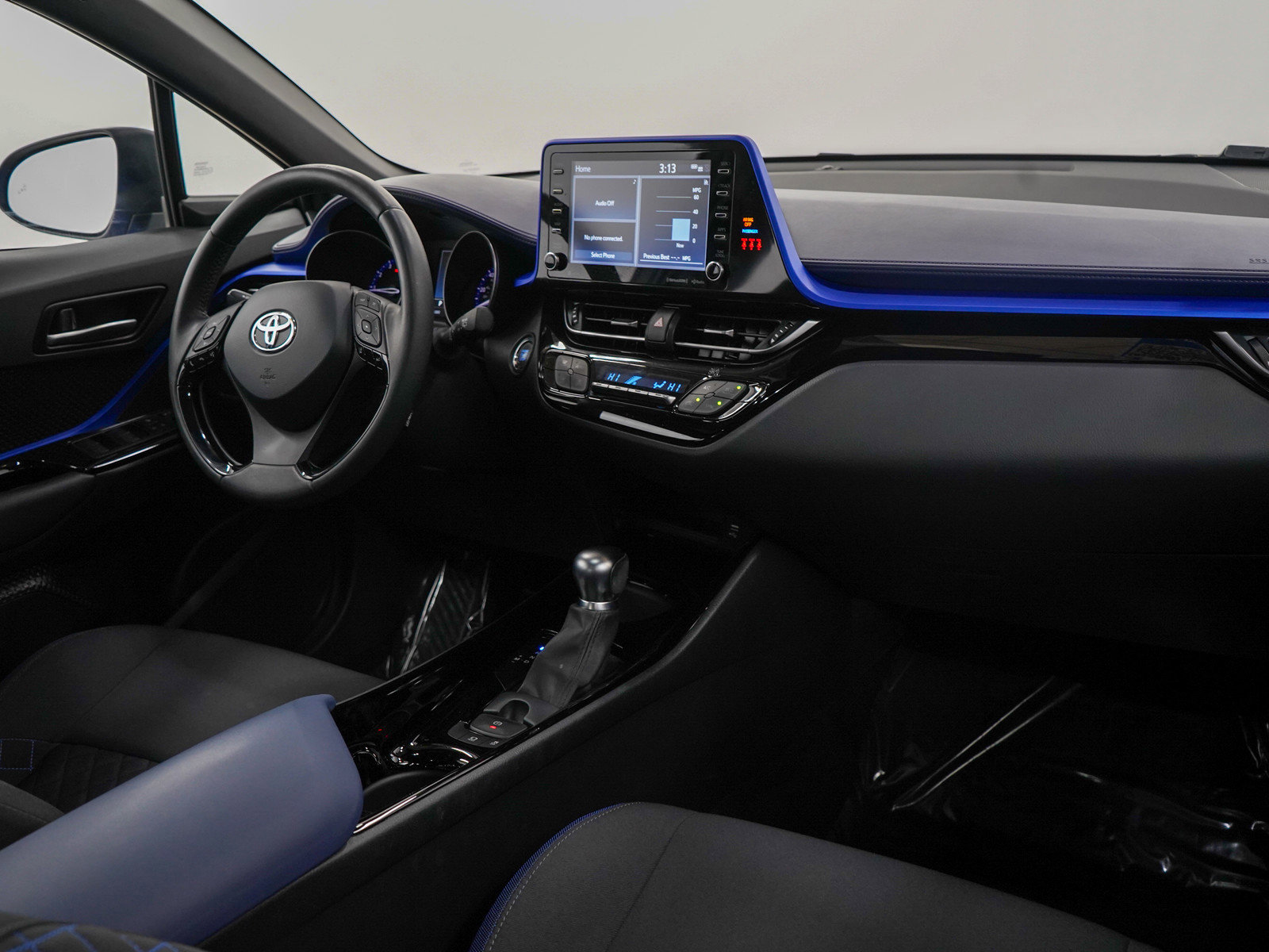 Used 2021 Toyota C-HR XLE image 13