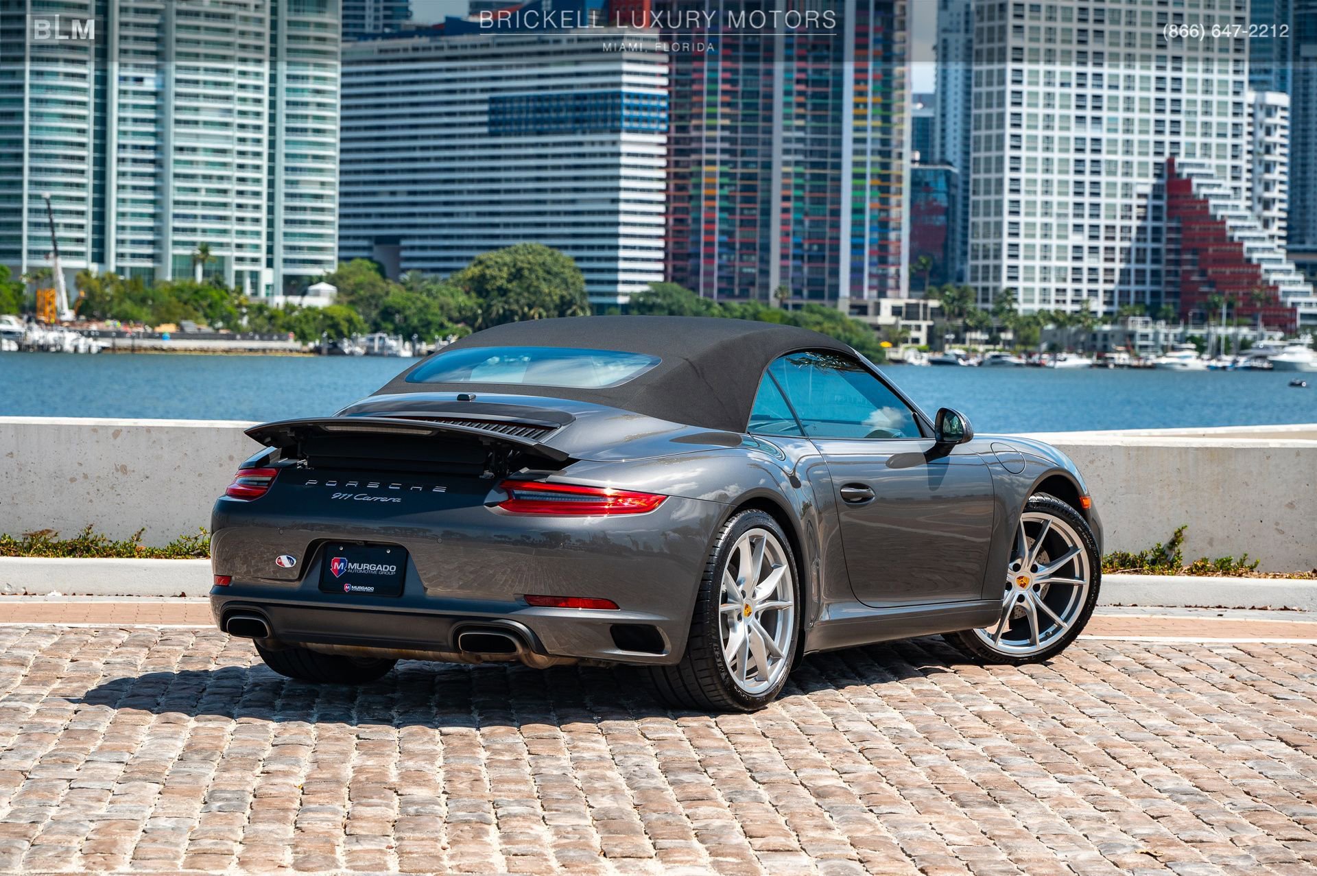 Used 2018 Porsche 911 Carrera image 4
