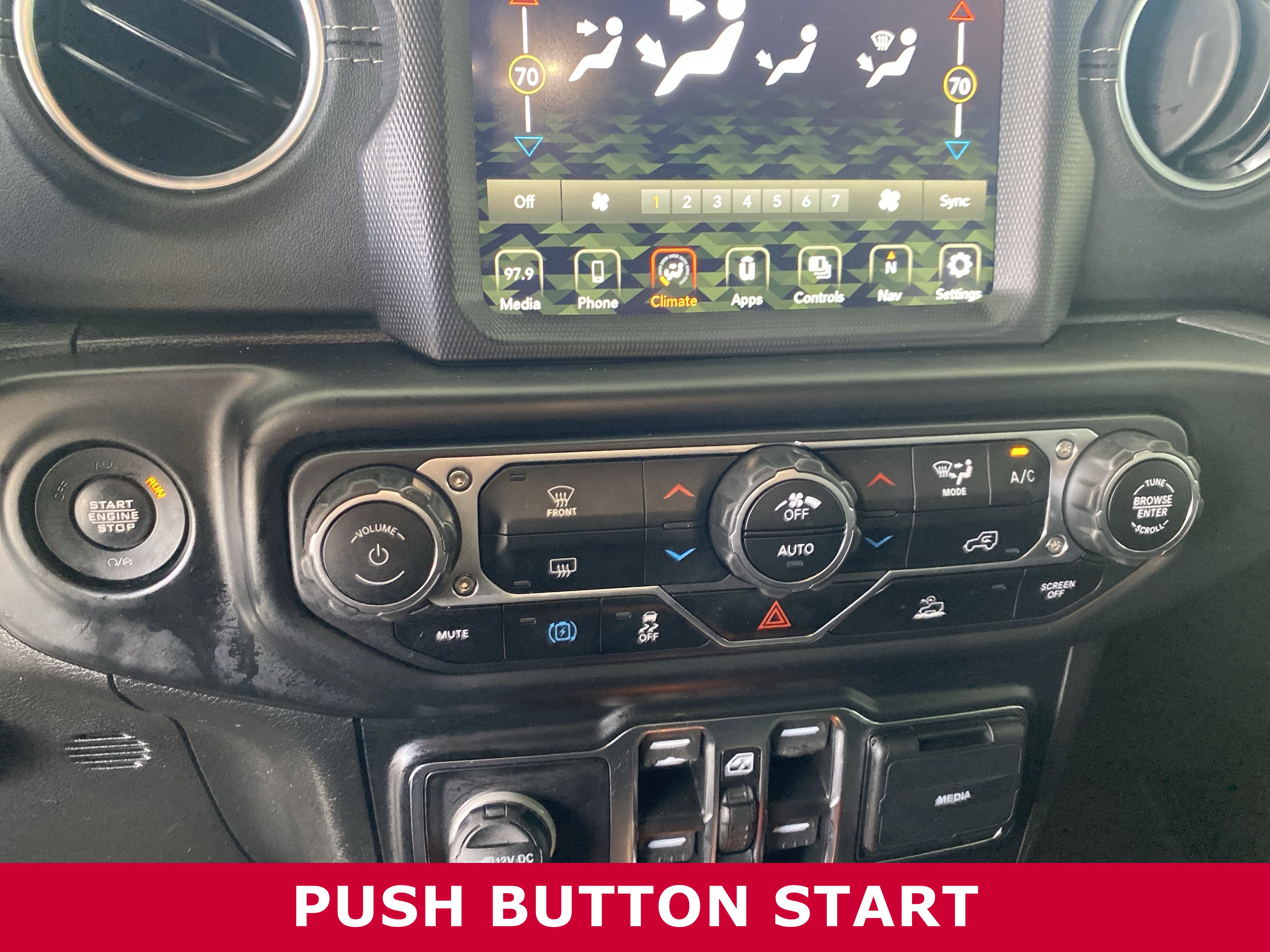 Used 2021 Jeep Wrangler Unlimited Sahara image 14