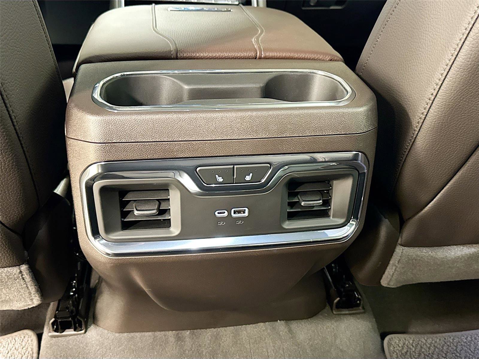 Used 2025 GMC Sierra 2500 Denali w/ Denali Reserve Package image 26