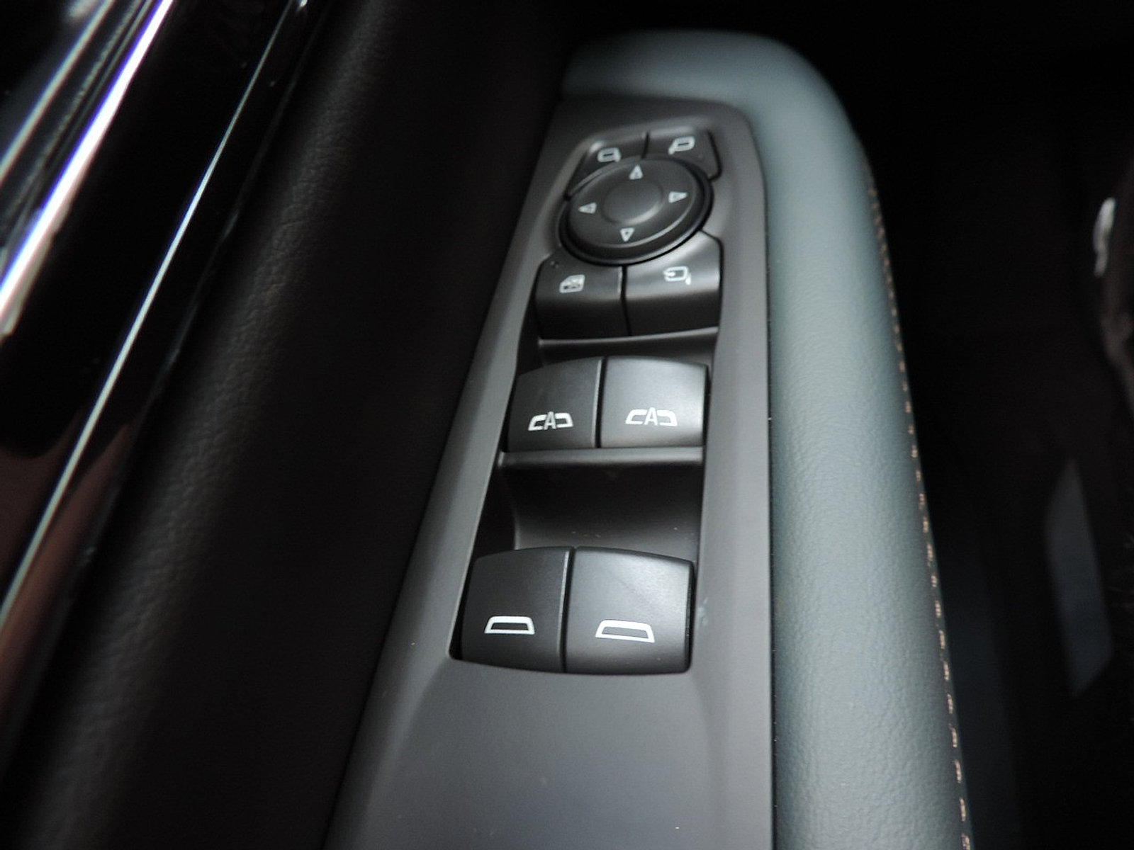New 2026 GMC Yukon AT4 w/ AT4 Premium Plus Package AWD/4WD image 27