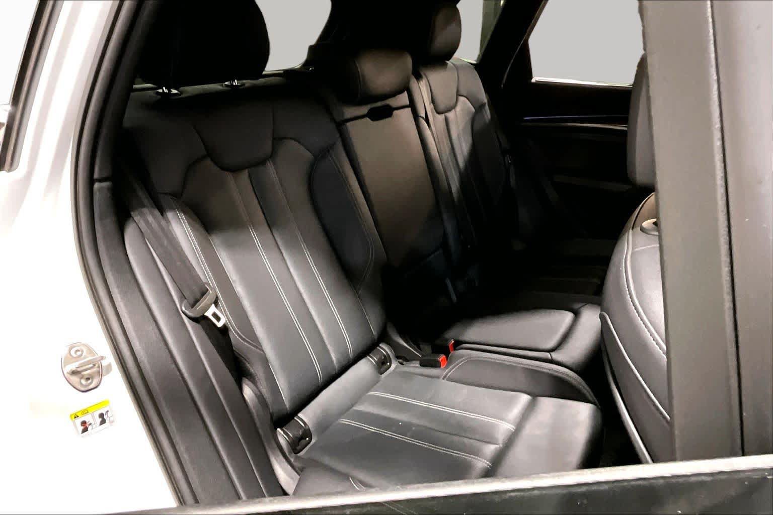 Used 2023 Audi SQ5 Prestige AWD/4WD image 19