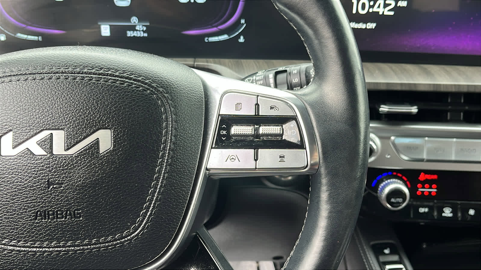 Used 2023 Kia Telluride EX image 14