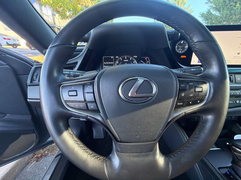 Certified 2023 Lexus ES 350 w/ Premium Package FWD image 25