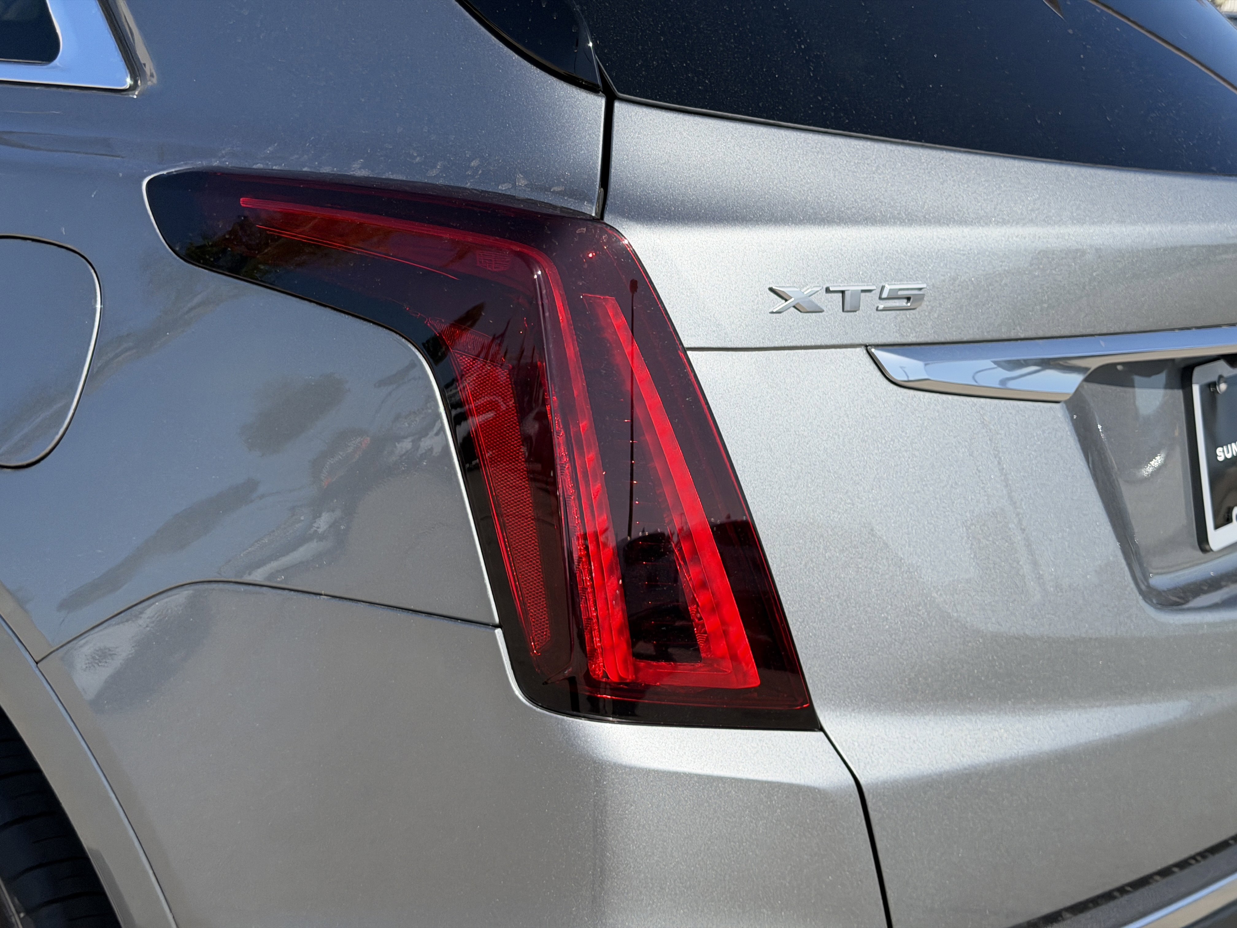 New 2025 Cadillac XT5 Premium Luxury image 9