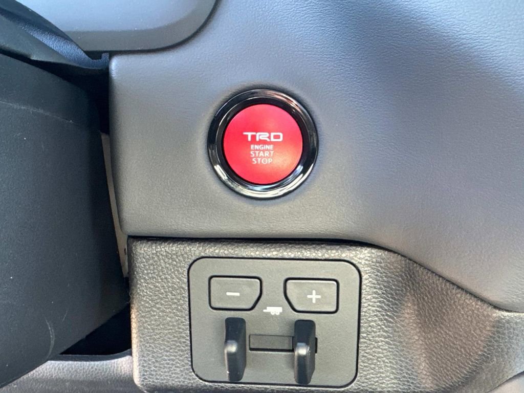 New 2025 Toyota Tundra Platinum w/ TRD Off-Road Package image 30