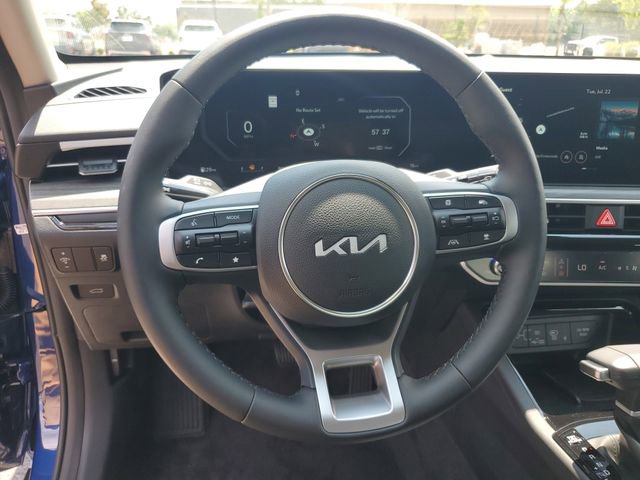 New 2025 Kia K5 EX image 22