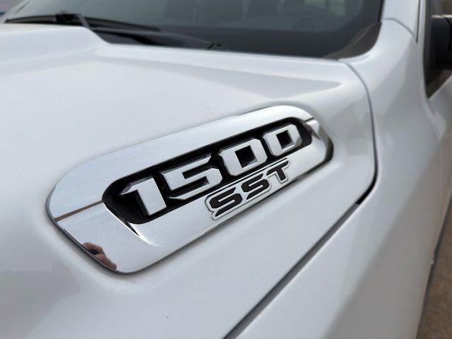 New 2025 RAM 1500 Laramie AWD/4WD image 7