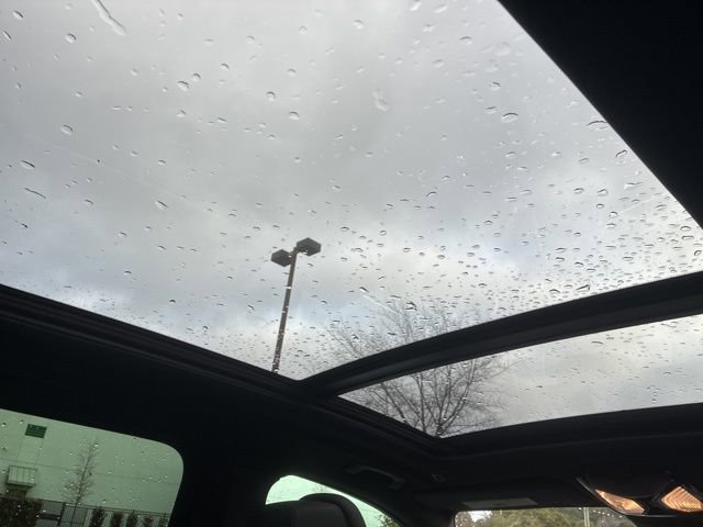 Used 2025 BMW X5 xDrive50e image 28