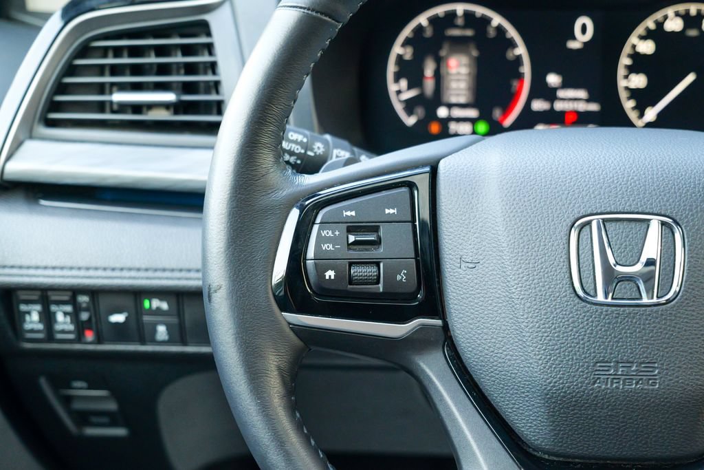 Used 2025 Honda Odyssey Elite image 43