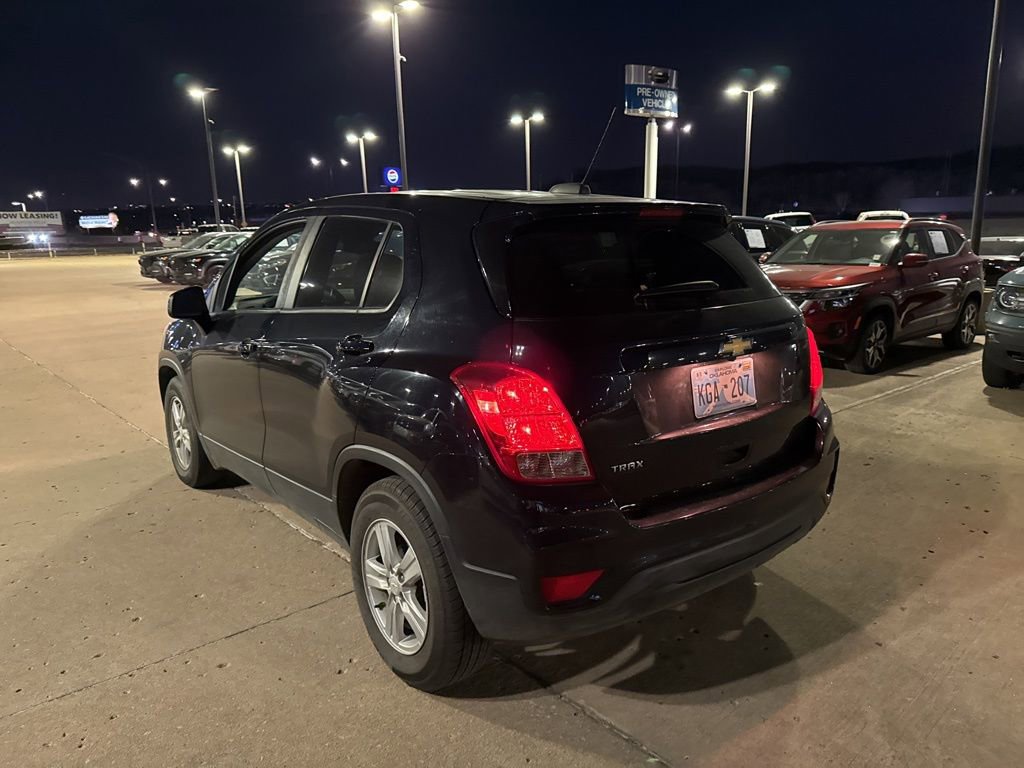 Used 2021 Chevrolet Trax LS w/ Tint and Cruise Package image 5