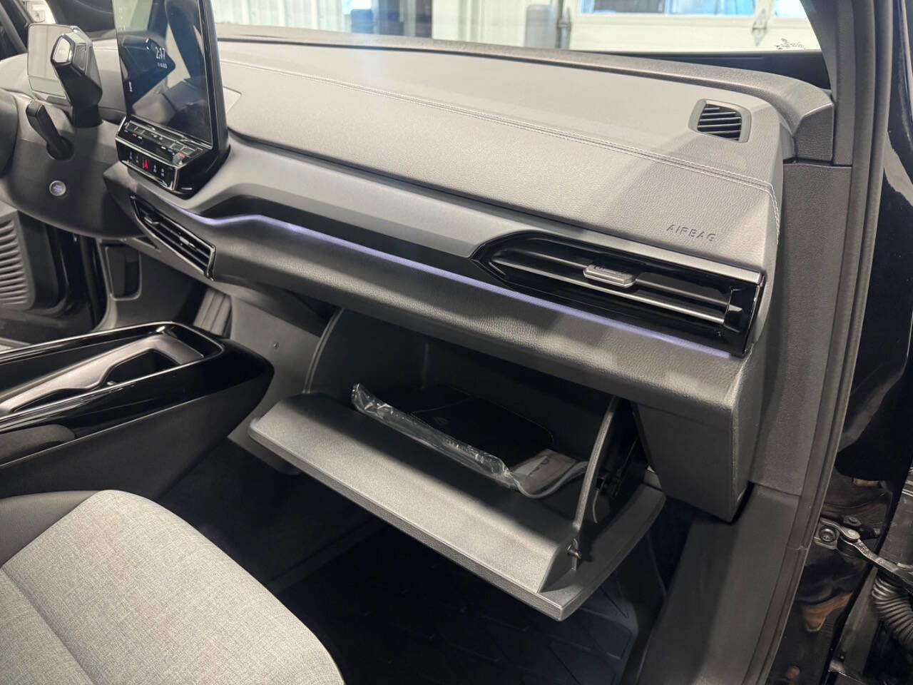 Used 2023 Volkswagen ID.4 S image 18