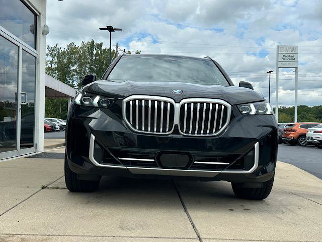 Used 2026 BMW X5 xDrive40i AWD/4WD image 2