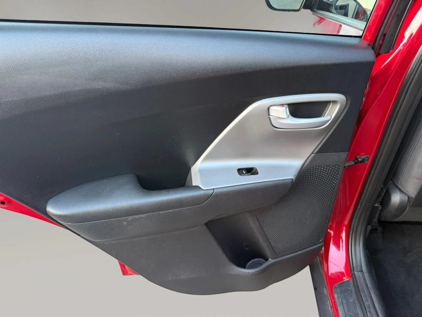 Used 2019 Kia Niro LX FWD image 26