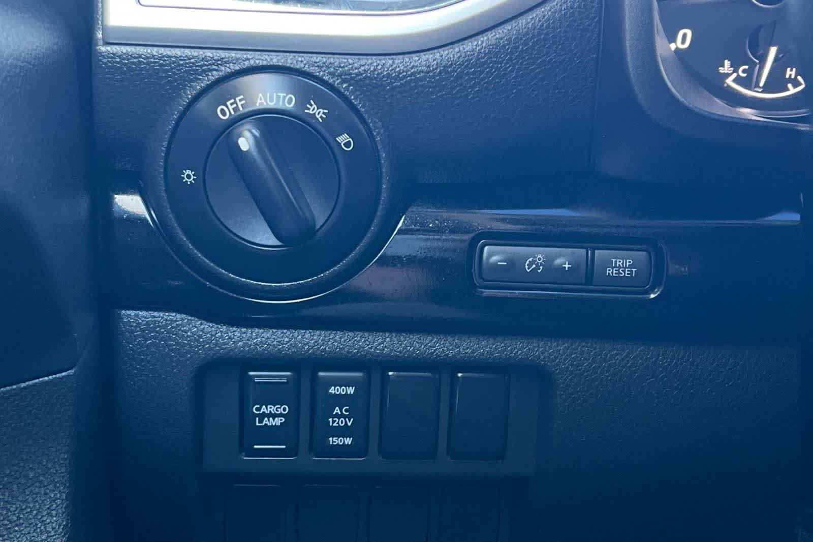 Certified 2021 Nissan Titan SV w/ SV Convenience Package image 32