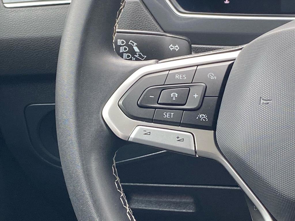 Certified 2023 Volkswagen Tiguan SE w/ Panoramic Sunroof Package image 7