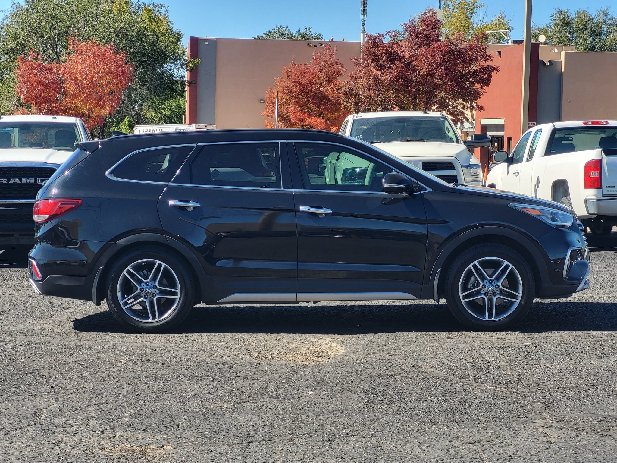 Used 2019 Hyundai Santa Fe XL FWD image 4