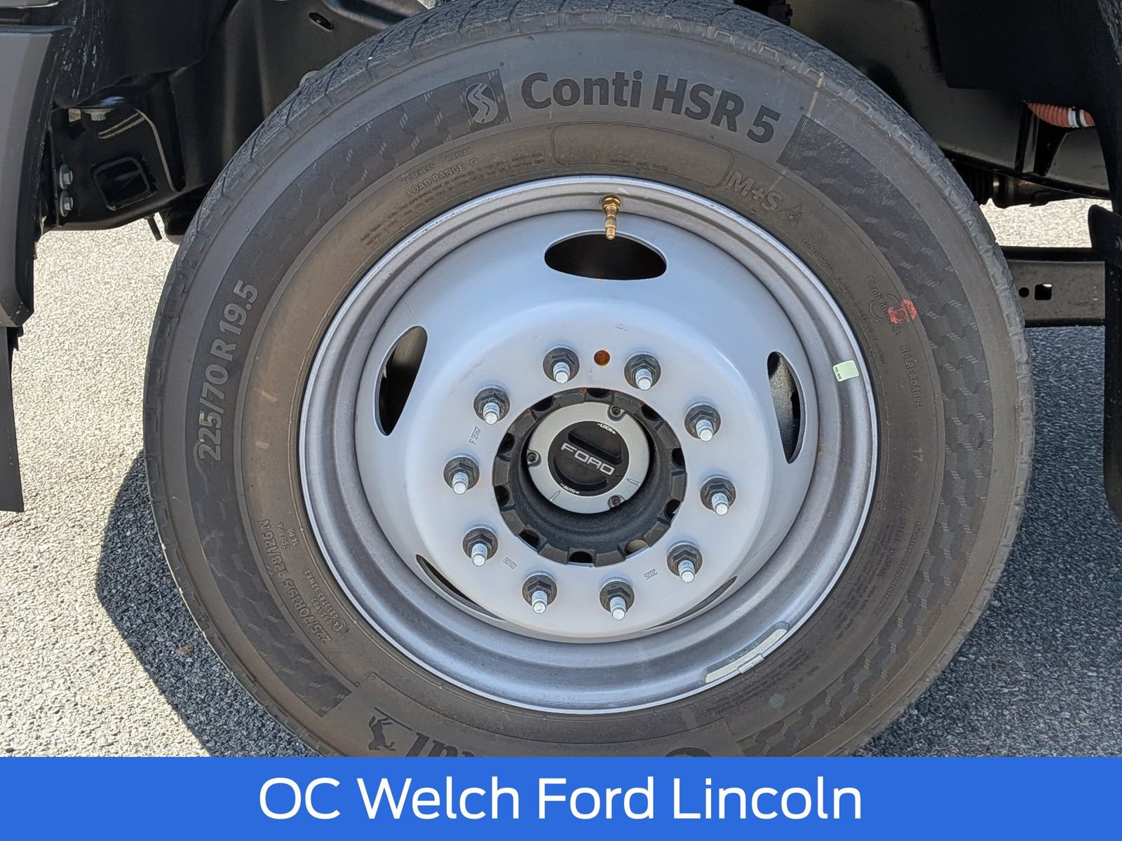 New 2026 Ford F550 4x4 Regular Cab Super Duty w/ XL Chrome Package image 7