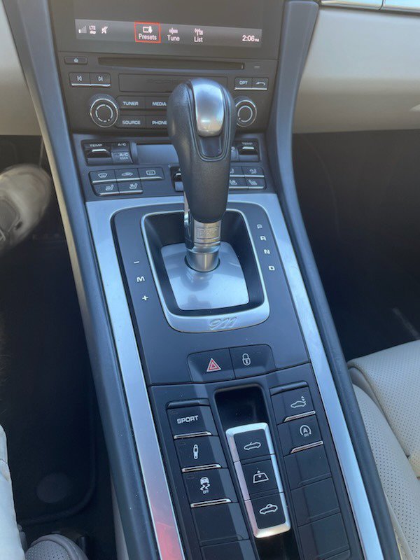 Used 2018 Porsche 911 Carrera image 10