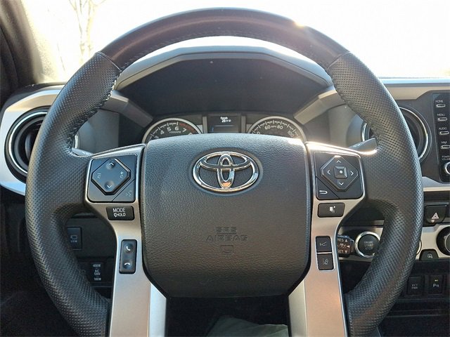 Used 2021 Toyota Tacoma Limited image 22