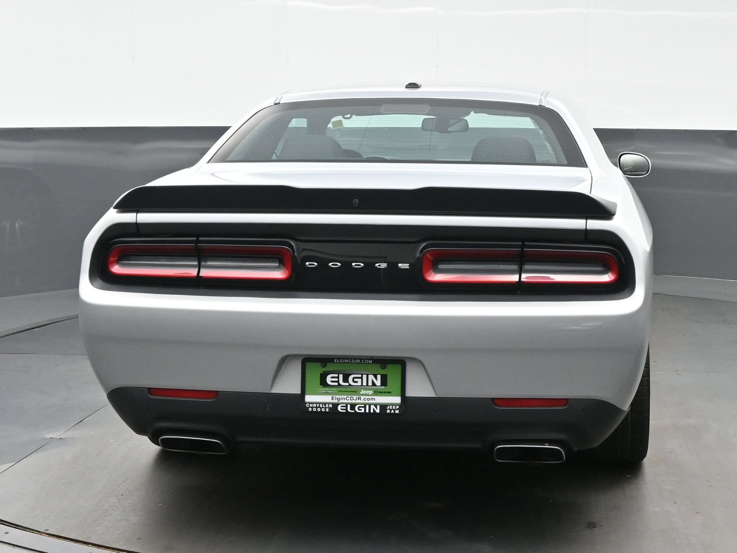 Used 2023 Dodge Challenger R/T RWD image 7