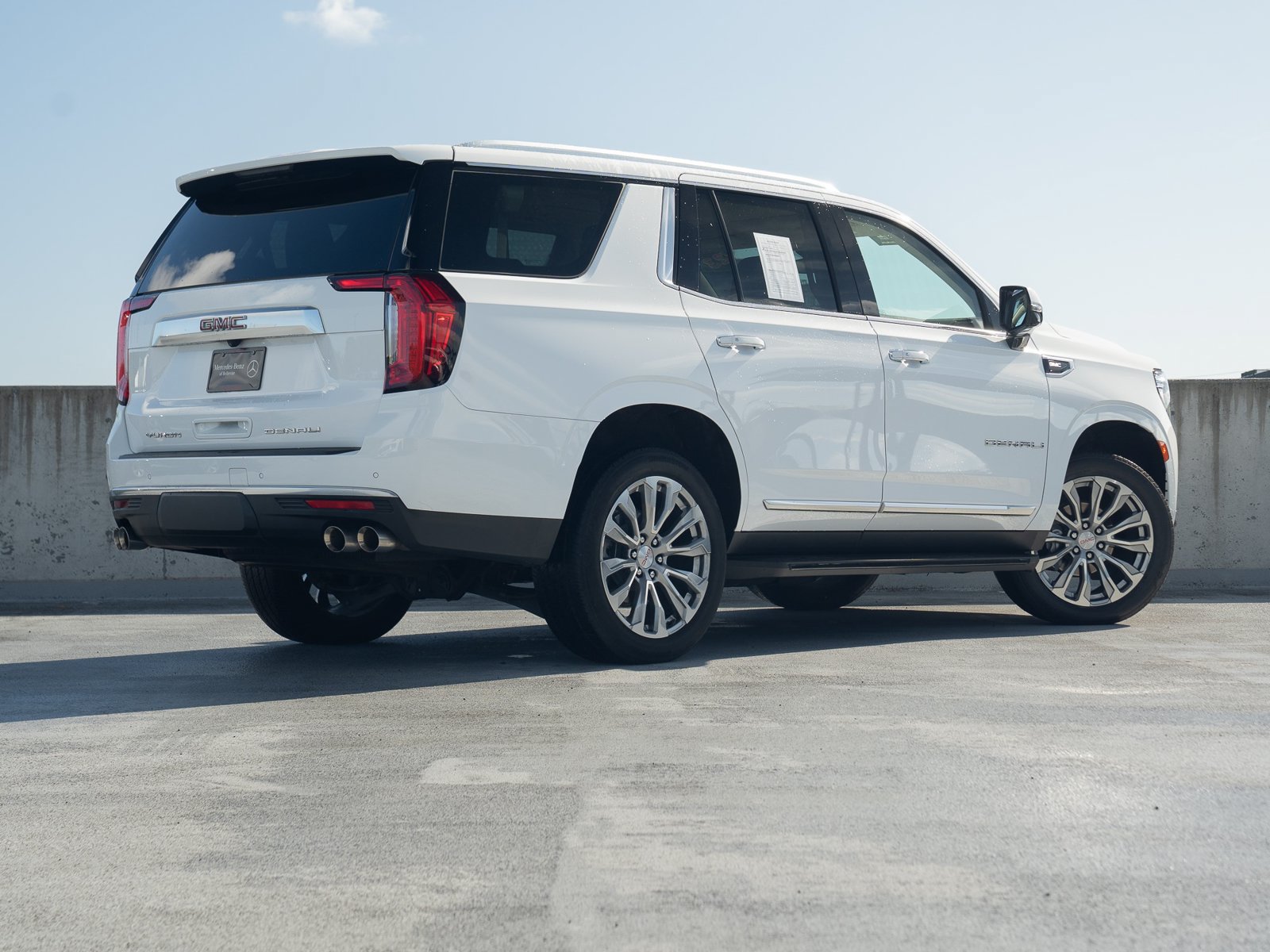 Used 2023 GMC Yukon Denali AWD/4WD image 5