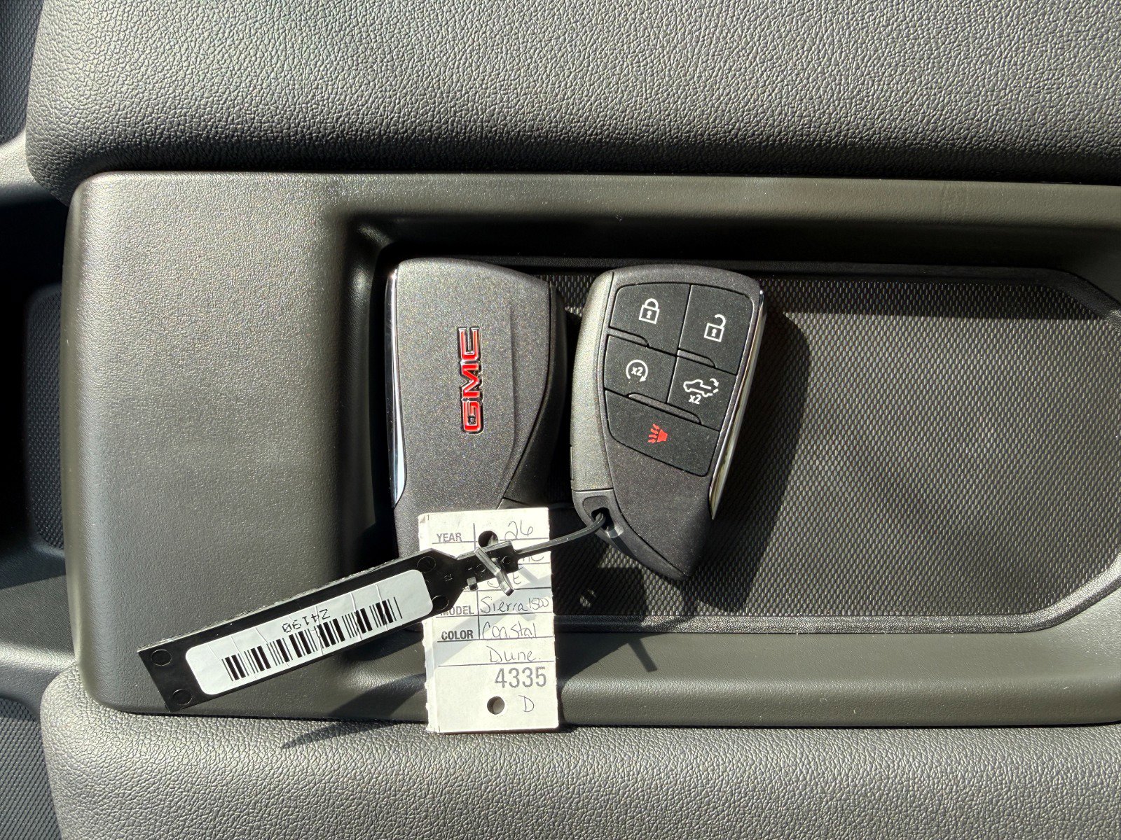 New 2026 GMC Sierra 1500 SLE w/ Max Trailering Package image 27