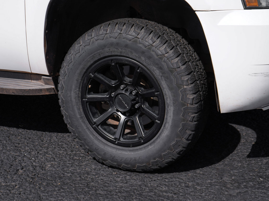 Used 2014 Chevrolet Tahoe LT w/ All-Star Edition AWD/4WD image 12