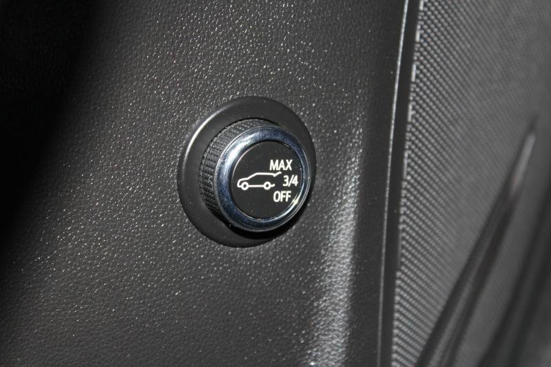 Used 2023 Buick Envision Essence image 26