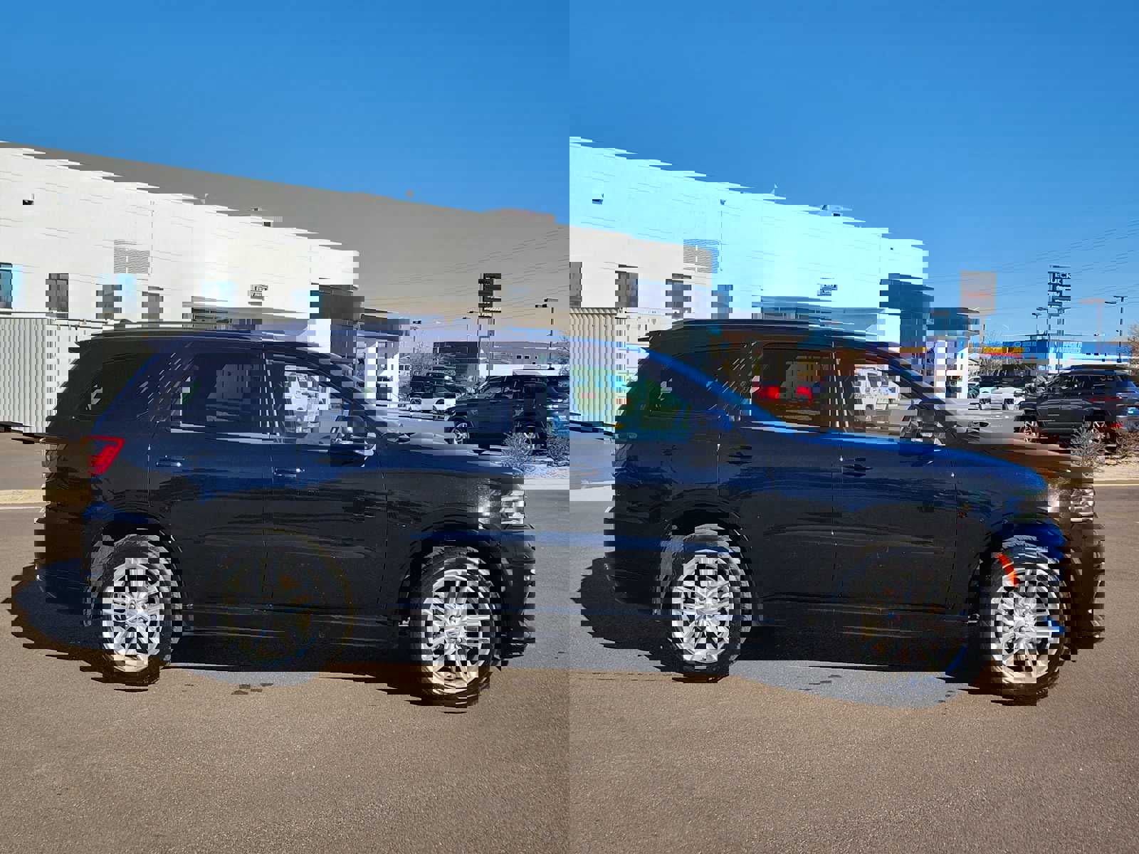 Used 2024 Dodge Durango GT image 2