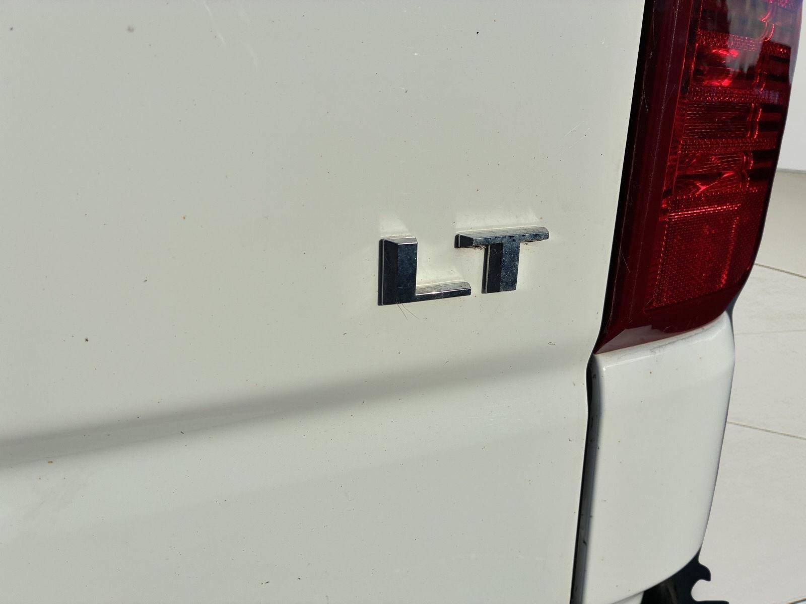 Used 2023 Chevrolet Silverado 1500 LT AWD/4WD image 11