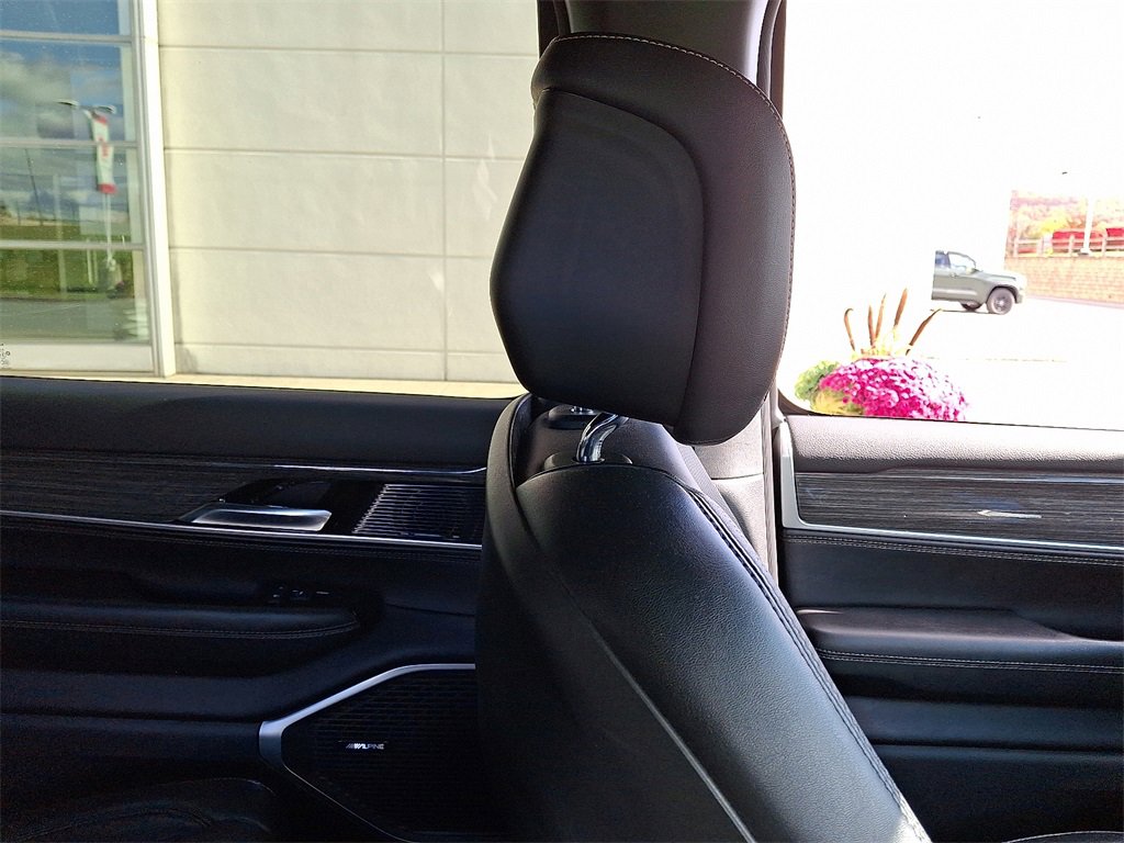 Used 2022 Jeep Wagoneer Series II image 13