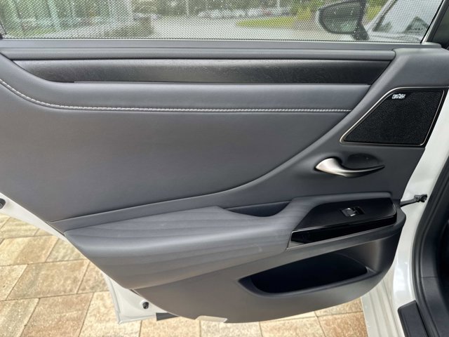 Used 2022 Lexus ES 350 Ultra Luxury image 16