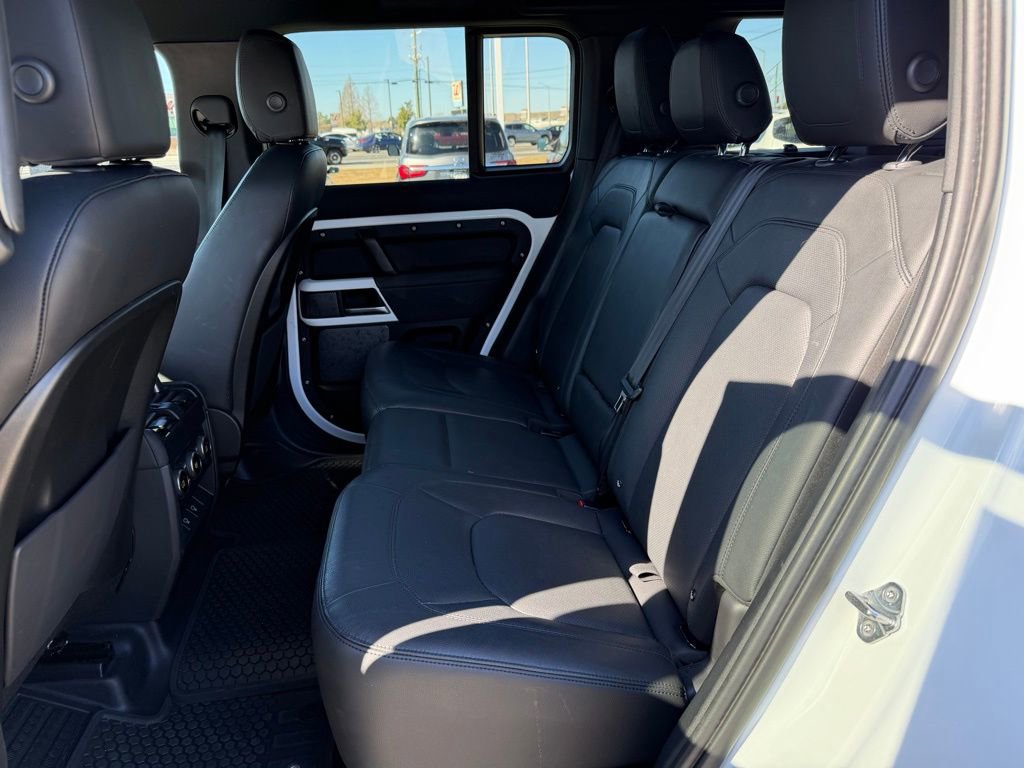 Used 2023 Land Rover Defender 110 S image 14