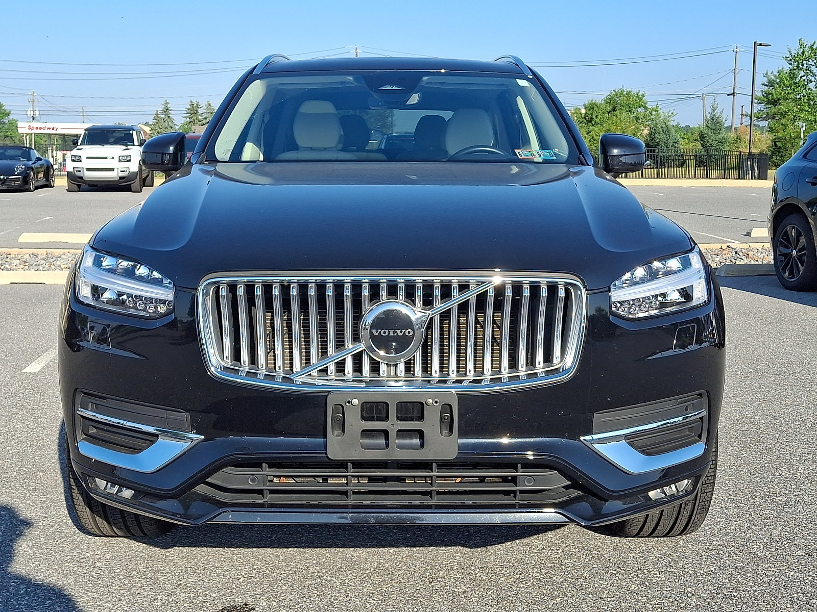 Used 2023 Volvo XC90 B6 Plus w/ Protection Package Premier AWD/4WD image 15